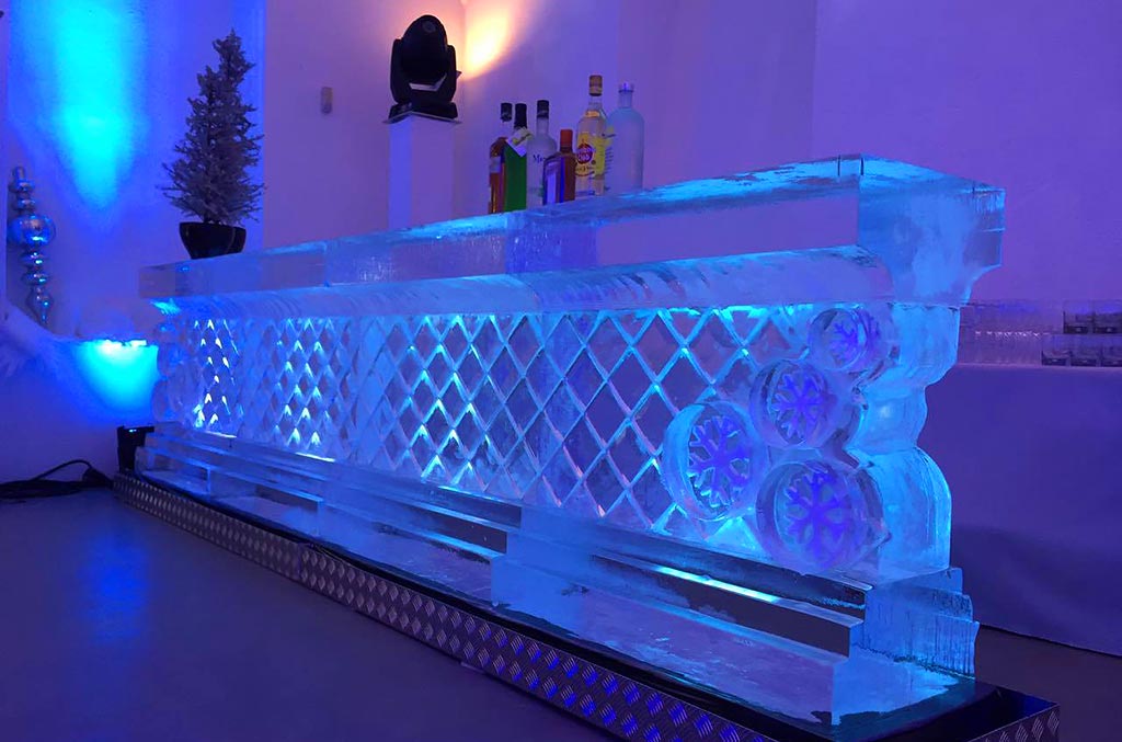 Eisdesigner Eisbars Kreuzmuster verschiedene individuelle Anfertigungen